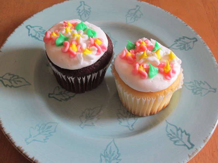 More Floral Cupcakes